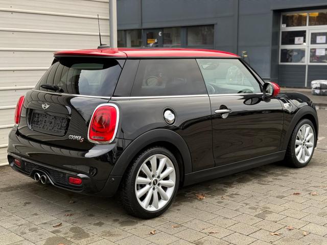 MINI Cooper Chili S Navi*H/K*pano*Metallic 