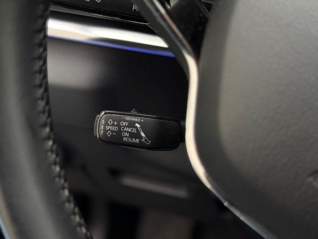 Skoda Karoq Style 1.5 TSI ACC*Navi*SHZ*AHK* 