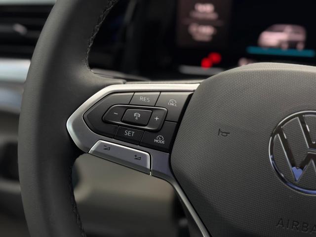 T7 Multivan Business Langer &Uuml;berhang &Uuml;H 2.0 TSI, DSG AHK*7 Sitz*NAVI*Android Auto*SHZ*Matrix*17"*Kamera*3Z Klimaauto* 