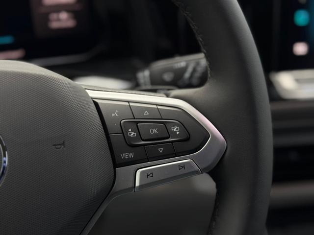 T7 Multivan Business Langer &Uuml;berhang &Uuml;H 2.0 TSI, DSG AHK*7 Sitz*NAVI*Android Auto*SHZ*Matrix*17"*Kamera*3Z Klimaauto* 