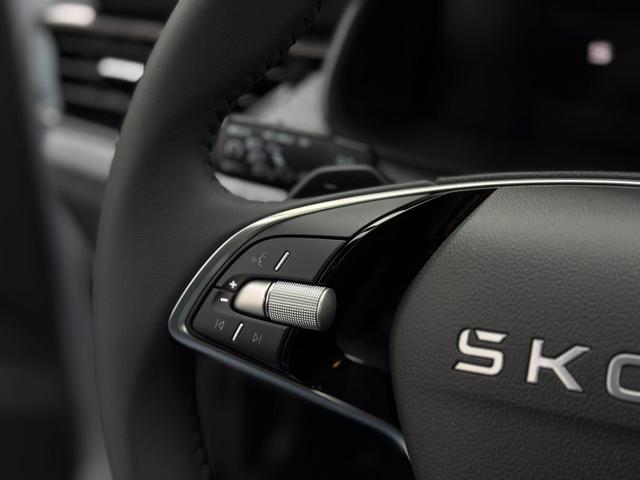 Skoda Kamiq Selection 1.5 TSI DSG Android Auto*SHZ*Kamera*Keyless*2Z Klimaauto* 