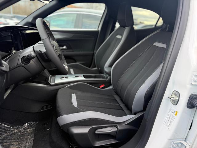 Opel Mokka GS 1.2 Turbo Hybrid eDCT NAVI*Android Auto*Leder*Keyless*Matrix*SHZ*Kamera*Klimaauto*LED* 