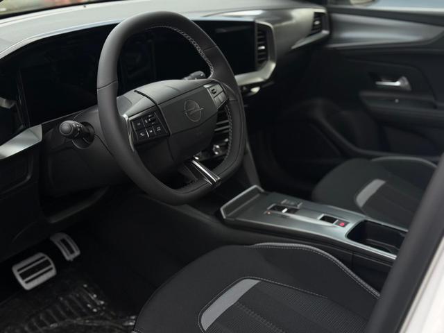 Opel Mokka GS 1.2 Turbo Hybrid eDCT NAVI*Android Auto*Leder*Keyless*Matrix*SHZ*Kamera*Klimaauto*LED* 