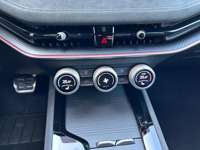 Skoda Superb Combi Sportline Kombi 2.0 TDI DSG 4x4 *HUD*AHK*Navi*Matrix*AssistenzPlus*NAVI*E-Heck*Keyless 