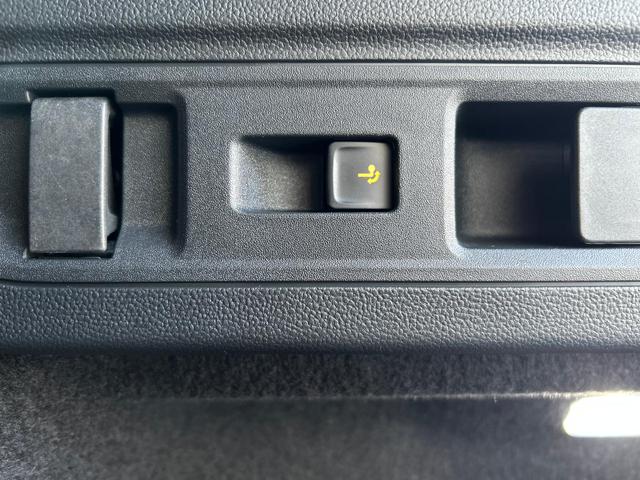 Skoda Superb Combi Sportline Kombi 2.0 TDI DSG 4x4 *HUD*AHK*Navi*Matrix*AssistenzPlus*NAVI*E-Heck*Keyless 