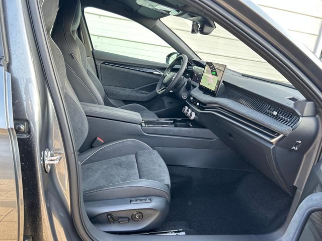 Skoda Superb Combi Sportline Kombi 2.0 TDI DSG 4x4 *HUD*AHK*Navi*Matrix*AssistenzPlus*NAVI*E-Heck*Keyless 