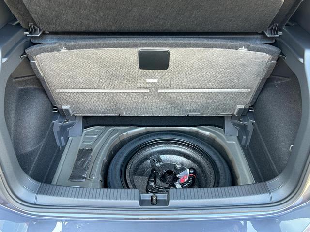 Volkswagen T-Cross R-Line 1.5 TSI DSG AHK*Android Auto*SHZ*Matrix-LED*Kamera*Keyless*18" 