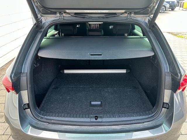 Skoda Octavia Combi Kombi 2.0 TFSI DSG AHK*Android Auto*Navi*SHZ*Matrix*E-Heck*Totwinkel*ACC 