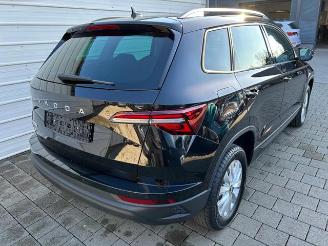 Skoda Karoq Selection 1.5 TSI DSG AHK*Android Auto*Keyless*SHZ*PDC*Klimaauto*SUNSET*LED 