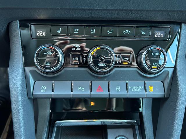 Skoda Karoq Selection 1.5 TSI DSG AHK*Android Auto*Keyless*SHZ*PDC*Klimaauto*SUNSET*LED 