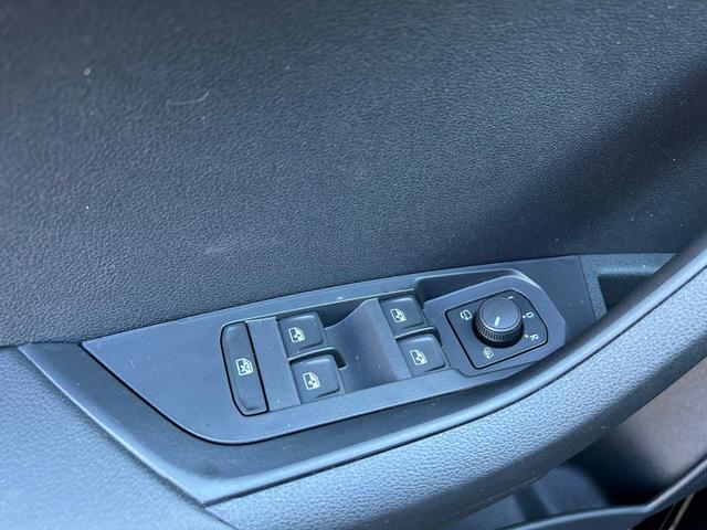 Skoda Karoq Selection 1.5 TSI DSG AHK*Android Auto*E-Heck*Keyless*ACC*SHZ*PDC*Klimaauto*SUNSET*LED 