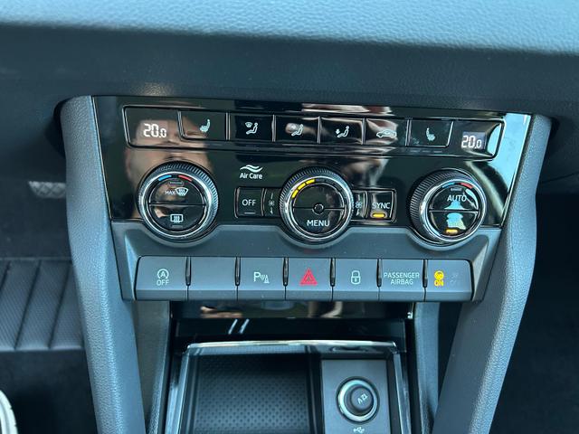 Skoda Karoq Selection 1.5 TSI DSG AHK*Android Auto*E-Heck*Keyless*ACC*SHZ*PDC*Klimaauto*SUNSET*LED 