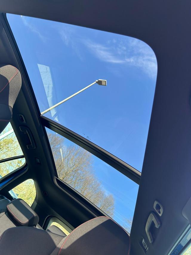 Skoda Octavia Combi RS Kombi 2.0 TSI DSG 265 PS AHK*Panorama*DCC*19"*Android Auto*Navi*SHZ*360&deg;*E-Heck 