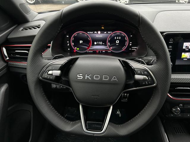 Skoda Kamiq Monte Carlo 1.5 TSI DSG *AHK*PANO*ACC*MATRIX*SHZ*KAMERA*Keyless 