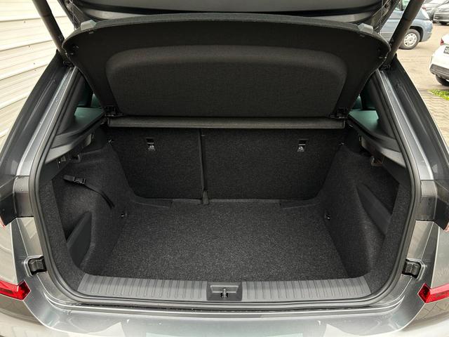 Skoda Kamiq Monte Carlo 1.5 TSI DSG *AHK*PANO*ACC*MATRIX*SHZ*KAMERA*Keyless 