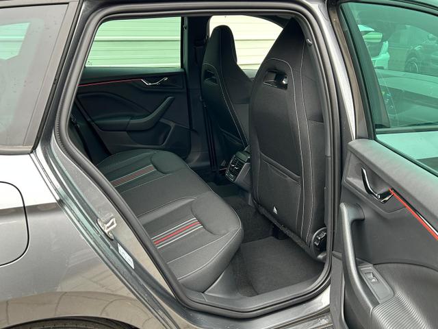 Skoda Kamiq Monte Carlo 1.5 TSI DSG *18Zoll*AHK*PANO*ACC*MATRIX*KAMERA 
