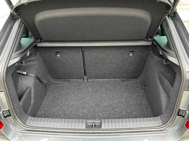 Skoda Kamiq Monte Carlo 1.5 TSI DSG *18Zoll*AHK*PANO*ACC*MATRIX*KAMERA 