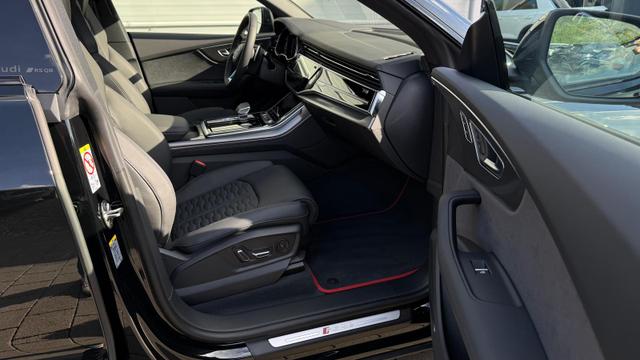 Audi RS Q8 performance 4.0l Quattro 640 PS VOLL*UPE 196TEUR* TOP 