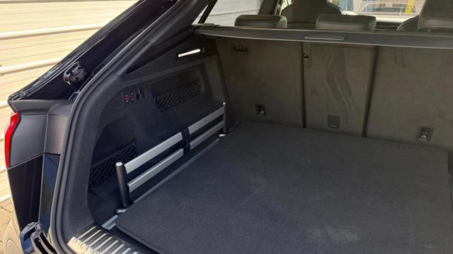 Audi RS Q8 performance 4.0l Quattro 640 PS VOLL*UPE 196TEUR* TOP 