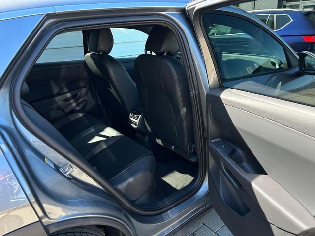 Volkswagen T-Roc R-Line 1.5 eTSI DSG Neues Modell*AHK*Matrix*19"*Android Auto*EasyOpen*SHZ*Kamera*ParkAsstPro*ACC*Keyless 