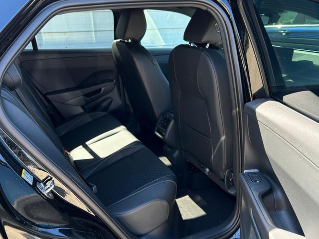 Volkswagen T-Roc R-Line 1.5 eTSI DSG Neues Modell*AHK*Matrix*19"*Android Auto*EasyOpen*SHZ*Kamera*ParkAsstPro*ACC*Keyless 