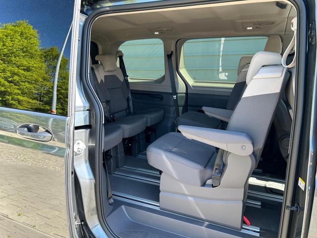 Volkswagen T7 Multivan Business 2.0 TDI, DSG Standheizung*AHK*7 Sitz*NAVI*Android Auto*SHZ*Matrix*17"*Kamera*3Z Klimaauto* 