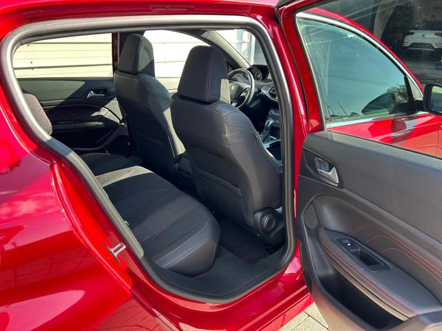 Peugeot 308 GT-Line 1.2l PureTech 130 EAT6 Pano*NAVI*Kamera*Keyless*SHZ* 