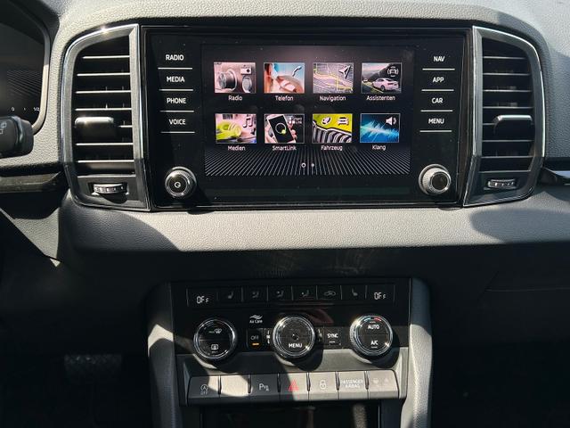 Skoda Karoq Extra Plus 2.0 TDI DSG AHK*Android Auto*Matrix*E-Heck*SHZ*ACC*Keyless*Kamera*17" LM* 2Z Klimaauto*SUNSET 