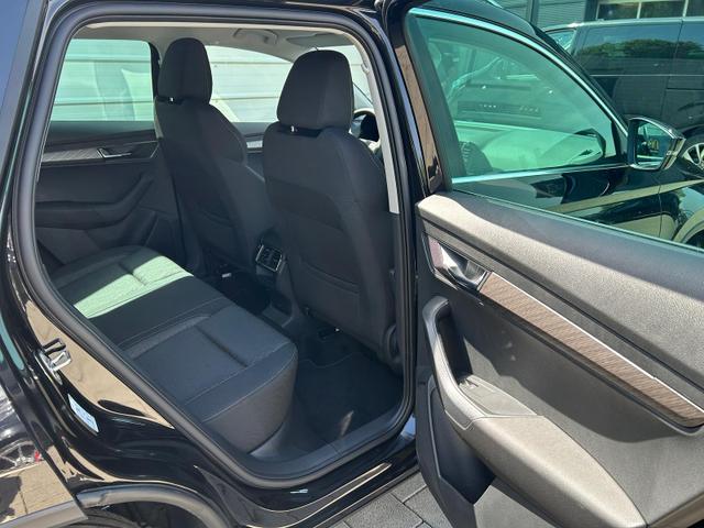 Skoda Karoq Extra Plus 2.0 TDI DSG AHK*Android Auto*Matrix*E-Heck*SHZ*ACC*Keyless*Kamera*17" LM* 2Z Klimaauto*SUNSET 