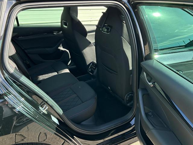Octavia Combi RS Kombi 2.0 TSI DSG 265 PS AHK*Panorama*DCC*19"*Android Auto*Navi*SHZ*360&deg;*E-Heck 