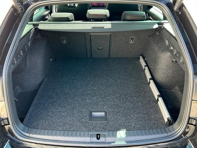 Octavia Combi RS Kombi 2.0 TSI DSG 265 PS AHK*Panorama*DCC*19"*Android Auto*Navi*SHZ*360&deg;*E-Heck 