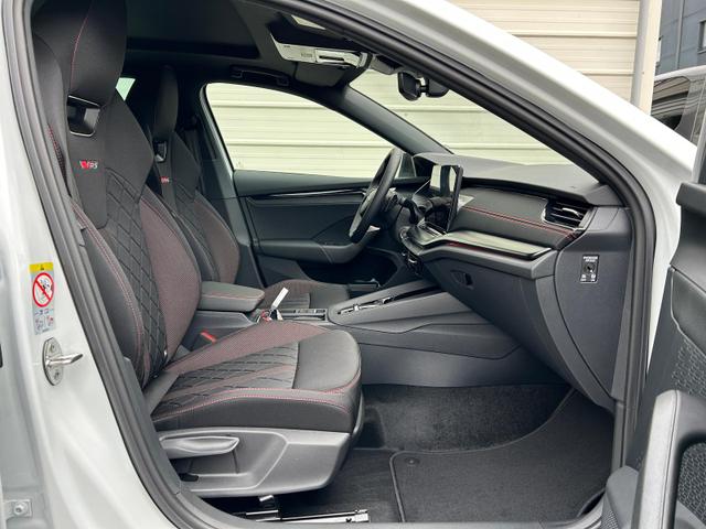 Octavia Combi RS Kombi 2.0 TSI DSG 265 PS AHK*Panorama*DCC*19"*Android Auto*Navi*SHZ*360&deg;*E-Heck 