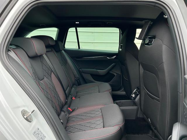 Octavia Combi RS Kombi 2.0 TSI DSG 265 PS AHK*Panorama*DCC*19"*Android Auto*Navi*SHZ*360&deg;*E-Heck 