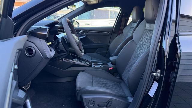 RS3 Sportback 2.5l Quattro S tronic NAVI*SONOS*ParkAsst*360&deg;*Matrix*AsstPak*Keyless* 