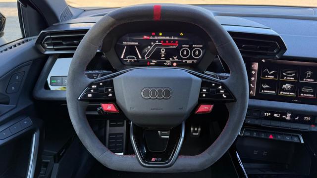 RS3 Sportback 2.5l Quattro S tronic NAVI*SONOS*ParkAsst*360&deg;*Matrix*AsstPak*Keyless* 