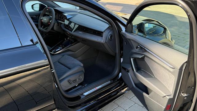 RS3 Sportback 2.5l Quattro S tronic NAVI*SONOS*ParkAsst*360&deg;*Matrix*AsstPak*Keyless* 
