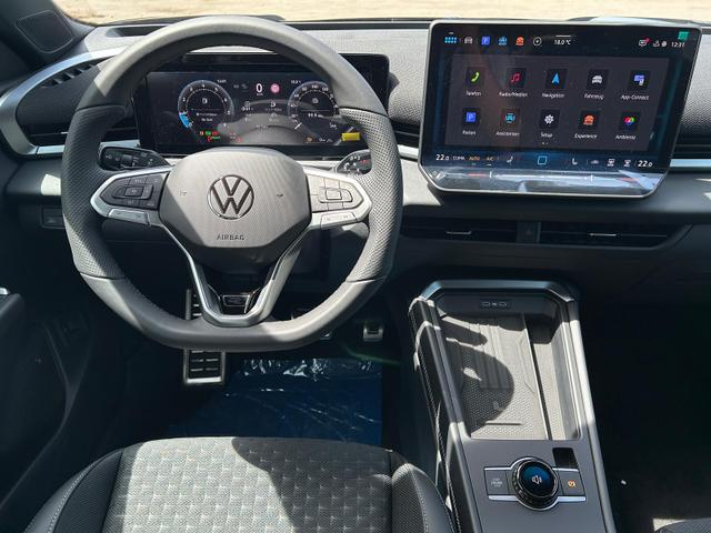 Volkswagen T-Roc R-Line 1.5 eTSI DSG Neues Modell*AHK*Android Auto*EasyOpen*SHZ*Kamera*ParkAsst*ACC*Keyless 