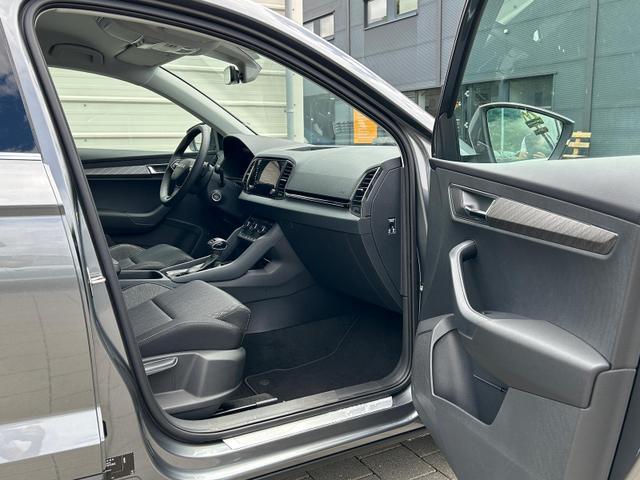 Skoda Karoq Extra Plus 2.0 TDI DSG 4x4 AHK*Android Auto*Matrix*E-Heck*SHZ*ACC*Keyless*Kamera*17" LM* 2Z Klimaauto*SUNSET 