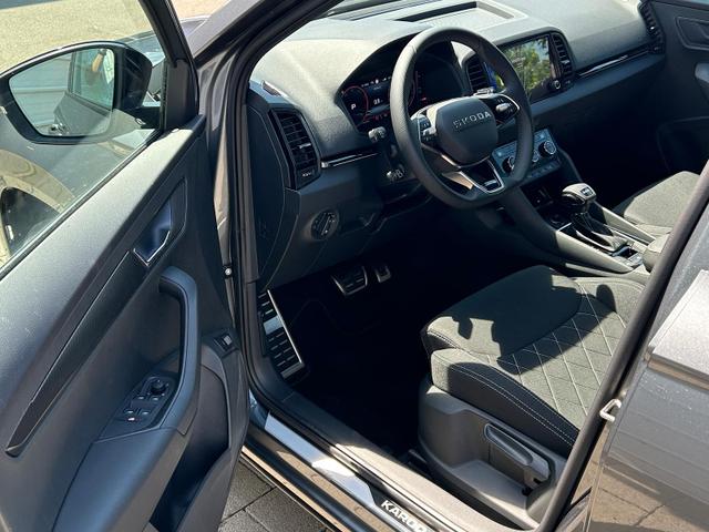 Skoda Karoq Sportline 2.0 TDI DSG AHK*NAVI*Android Auto**SHZ*Keyless*Kamera*ACC 