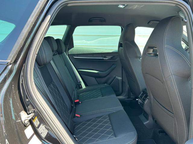 Skoda Karoq Sportline 2.0 TDI DSG AHK*NAVI*Android Auto**SHZ*Keyless*Kamera*ACC 