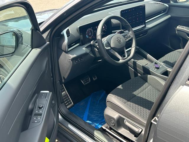 Volkswagen T-Roc R-Line 1.5 eTSI DSG Neues Modell*AHK*Matrix*19"*Android Auto*EasyOpen*SHZ*Kamera*ParkAsstPro*ACC*Keyless 