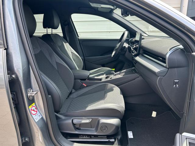 Volkswagen T-Roc R-Line 1.5 eTSI DSG Neues Modell*AHK*Matrix*19"*Android Auto*EasyOpen*SHZ*Kamera*ParkAsstPro*ACC*Keyless 