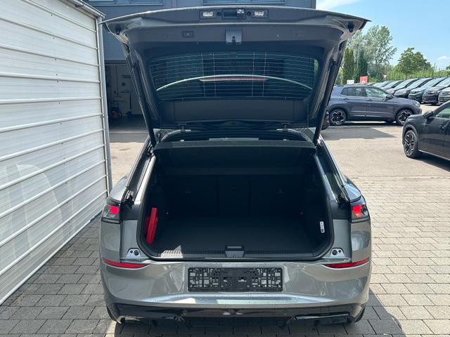 Volkswagen T-Roc R-Line 1.5 eTSI DSG Neues Modell*AHK*Matrix*19"*Android Auto*EasyOpen*SHZ*Kamera*ParkAsstPro*ACC*Keyless 