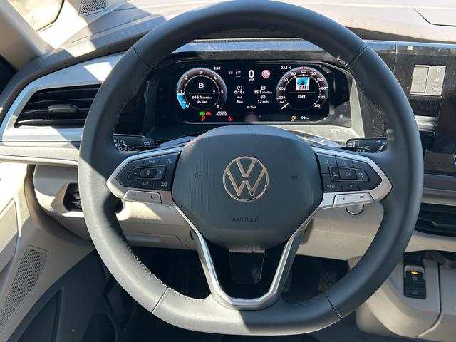 Volkswagen T7 Multivan Business 2.0 TDI, DSG AHK*7 Sitz*NAVI*Android Auto*SHZ*Matrix*17"*Kamera*3Z Klimaauto* 