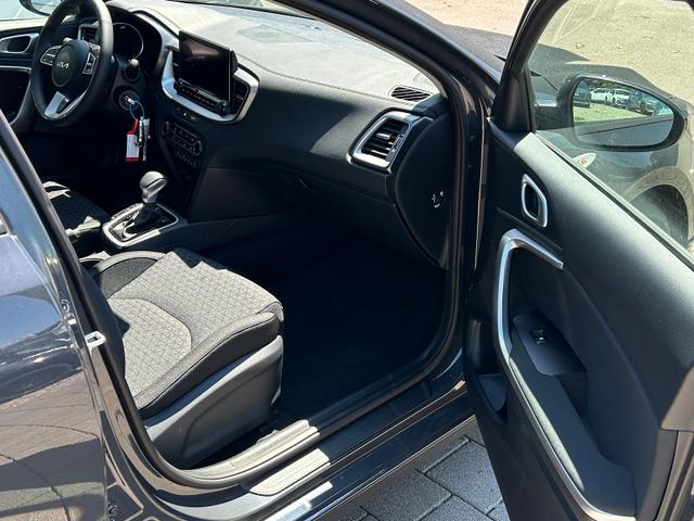 Kia Ceed Silver Android 1.5 T-GDi, DCT Auto*Navi*WinterPak*Kamera*Klima*PDC hinten 