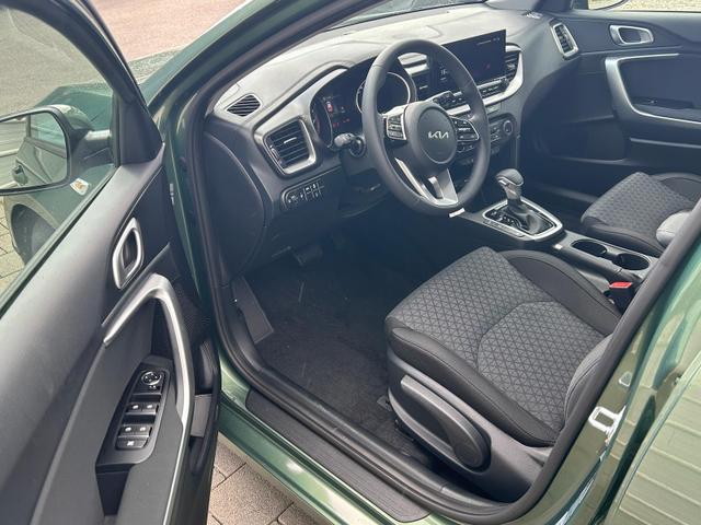 Kia Ceed Silver Android 1.5 T-GDi, DCT Auto*Navi*WinterPak*Kamera*Klima*PDC hinten 
