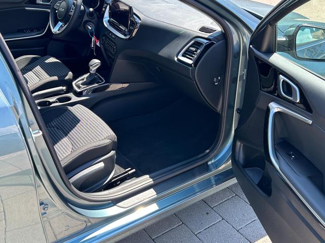 Kia Ceed Gold Android 1.5 T-GDi, DCT Auto*Navi*WinterPak*Klimaauto*16"*Kamera*PrivacyGlas* 