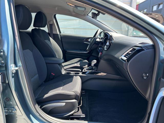 Kia Ceed Gold Android 1.5 T-GDi, DCT Auto*Navi*WinterPak*Klimaauto*16"*Kamera*PrivacyGlas* 