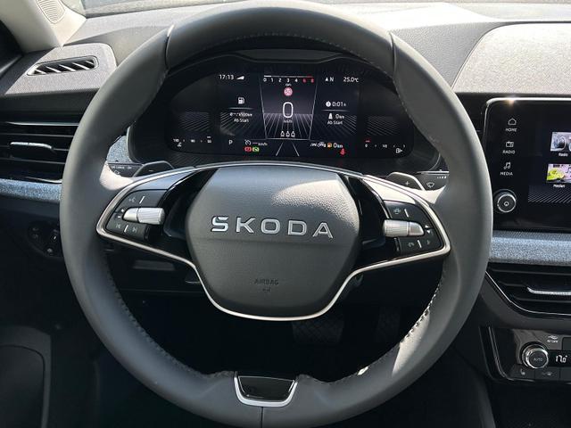 Skoda Kamiq Extra 1.5 TSI DSG AHK*Android Auto*BlackPak*Keyless*SHZ*Kamera*5J Garantie*Klimaauto 