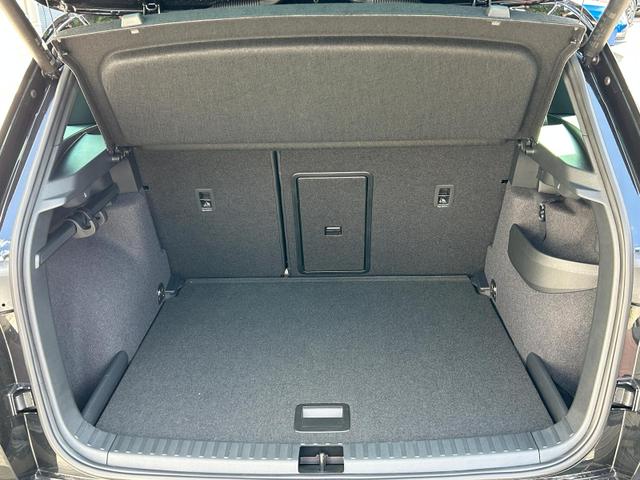 Karoq Sportline 2.0 TDI DSG AHK*NAVI*Android Auto**SHZ*Keyless*Kamera*ACC 
